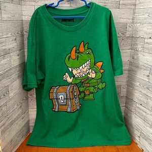 Fortnite kids shirt size L